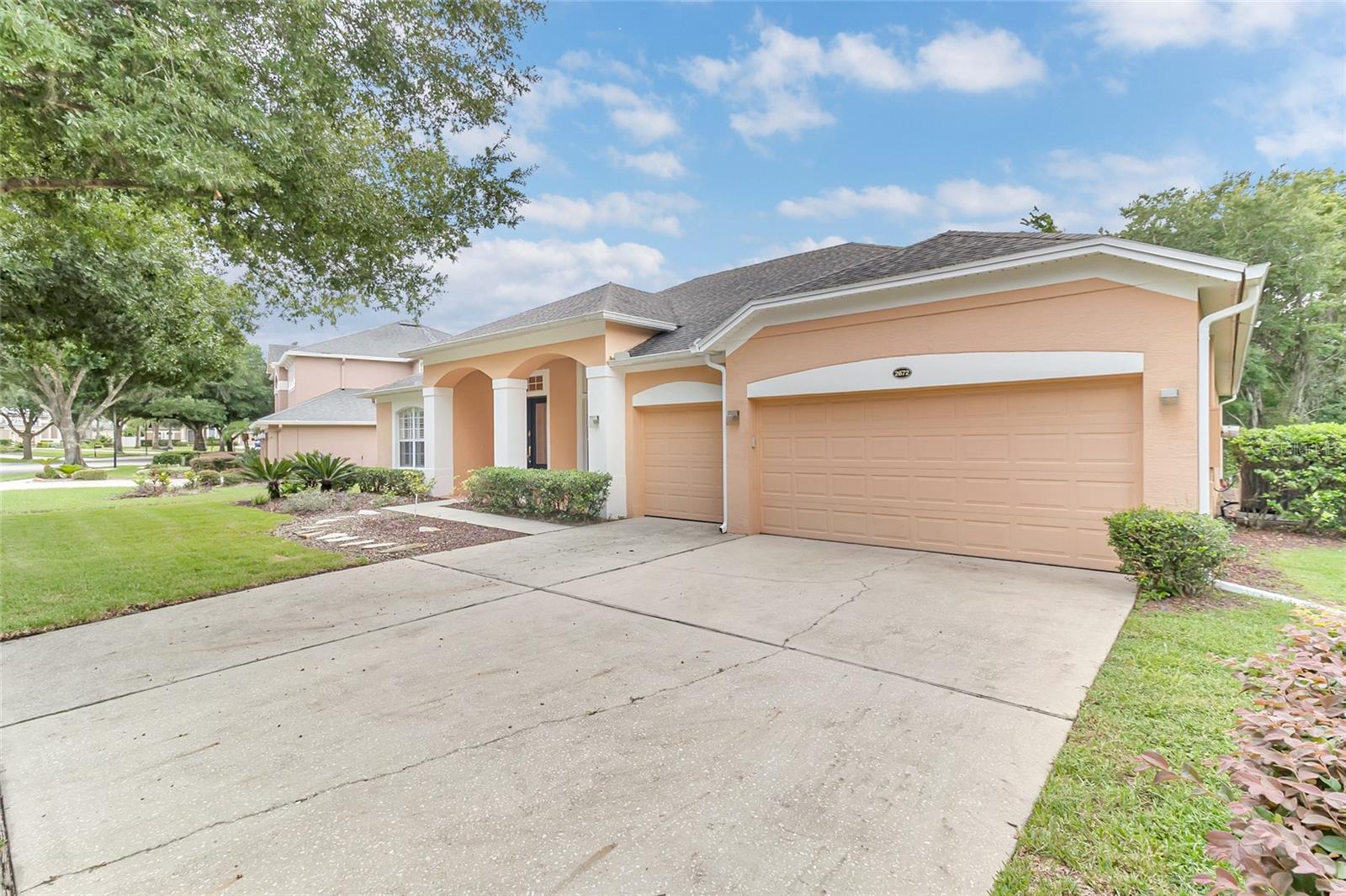 2672 ALOMA OAKS DRIVE