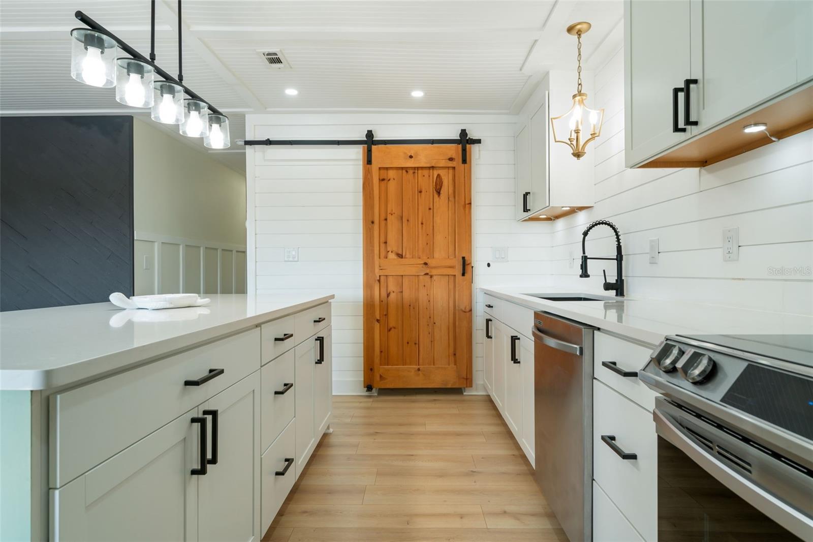 PEPPERTREE LAKE CONDO - Residential