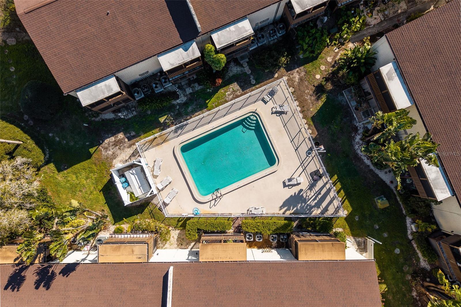 PEPPERTREE LAKE CONDO - Residential