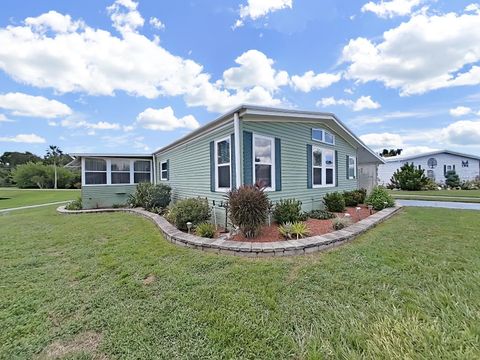 A home in LAKELAND