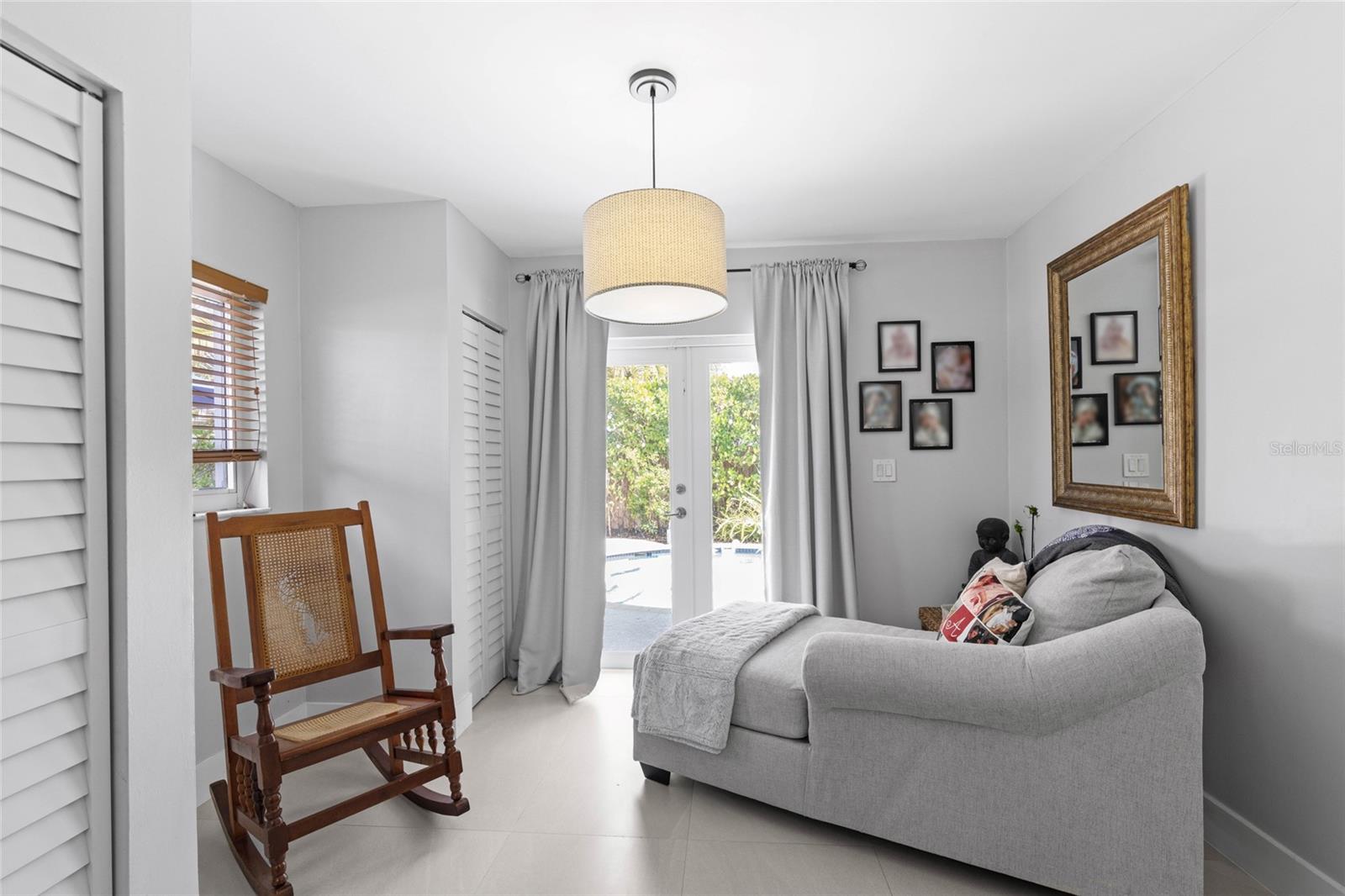 DARLINGTON MANOR - Residential