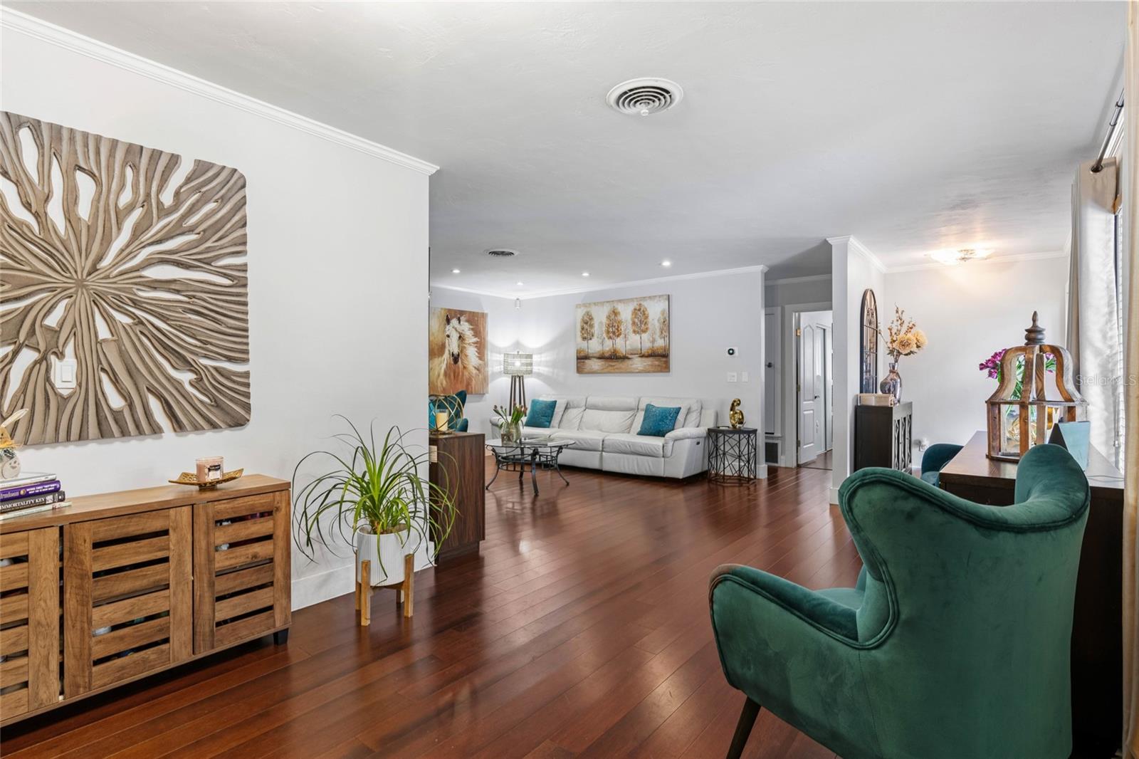 DARLINGTON MANOR - Residential