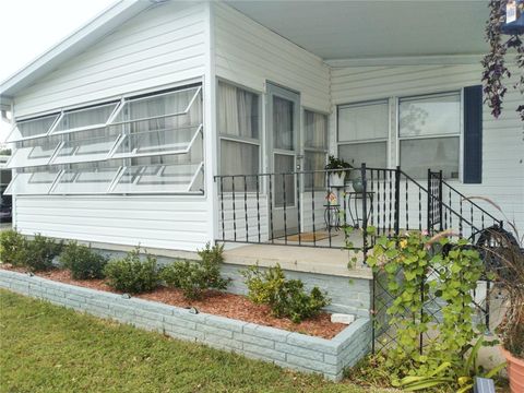 A home in LAKELAND