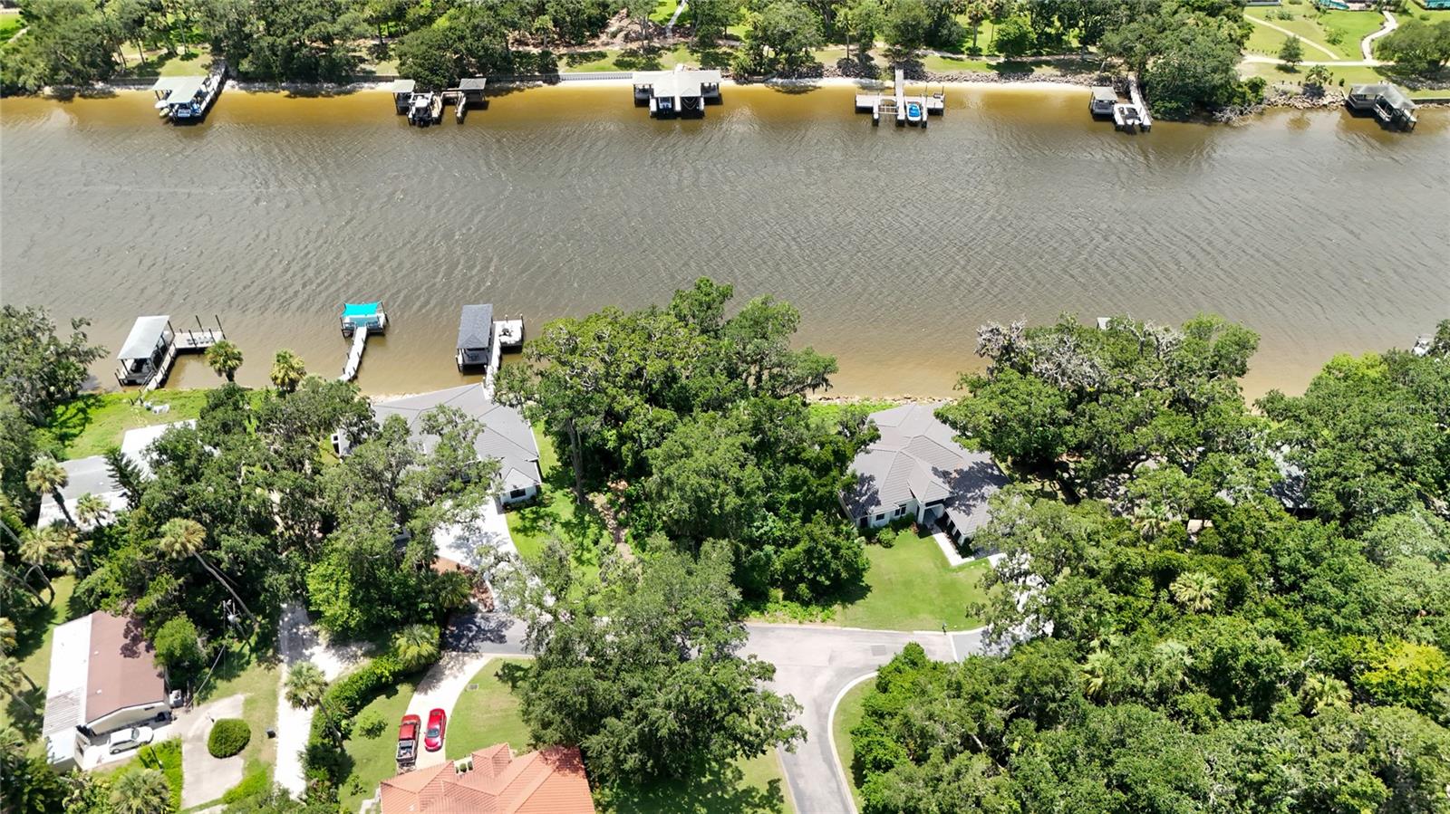 RIVER OAKS/HAMMOCK - Land