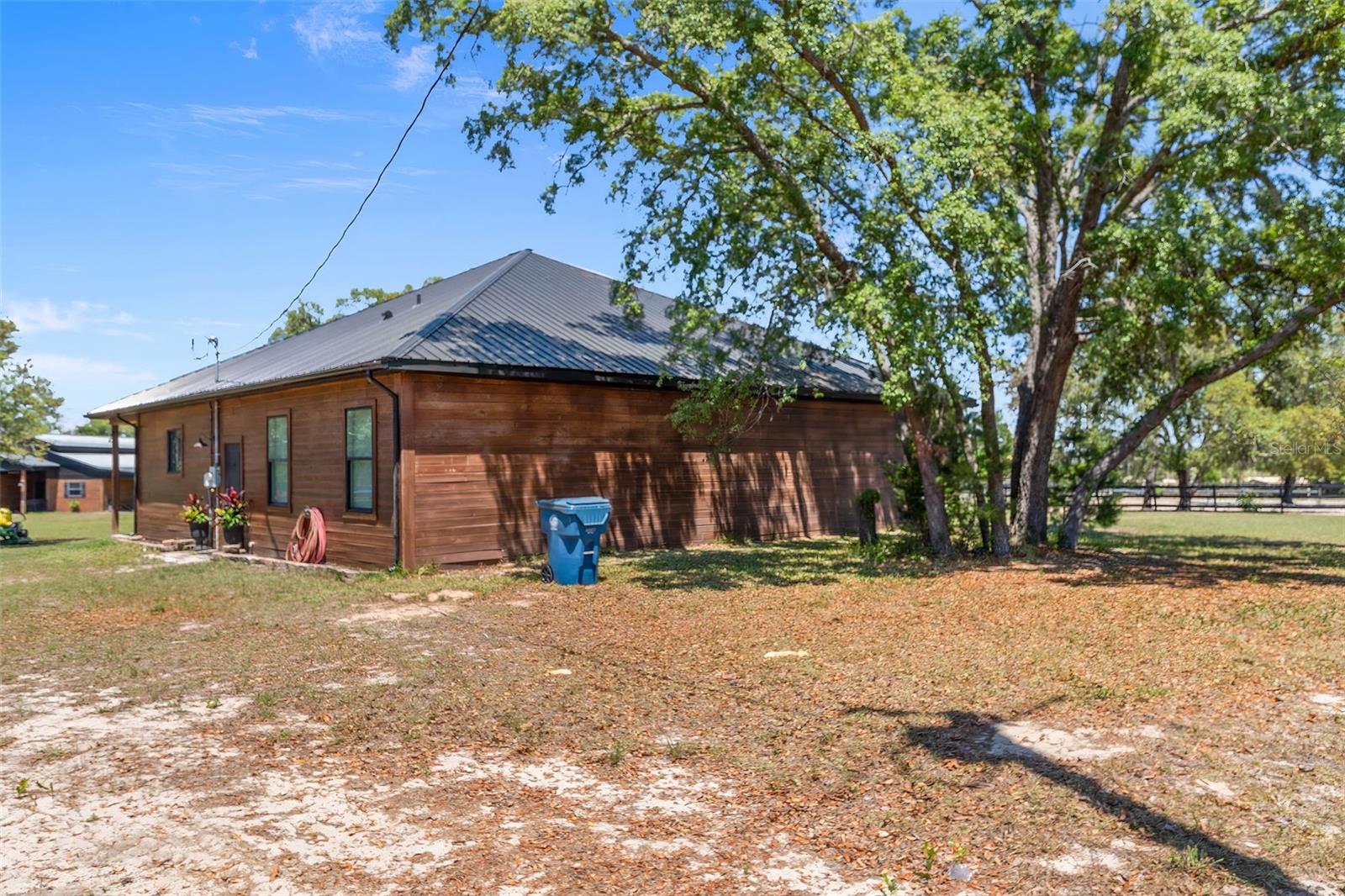 BIGIN AT THE NORTHEAST CORNER OF SECTION 17, ... - Residential