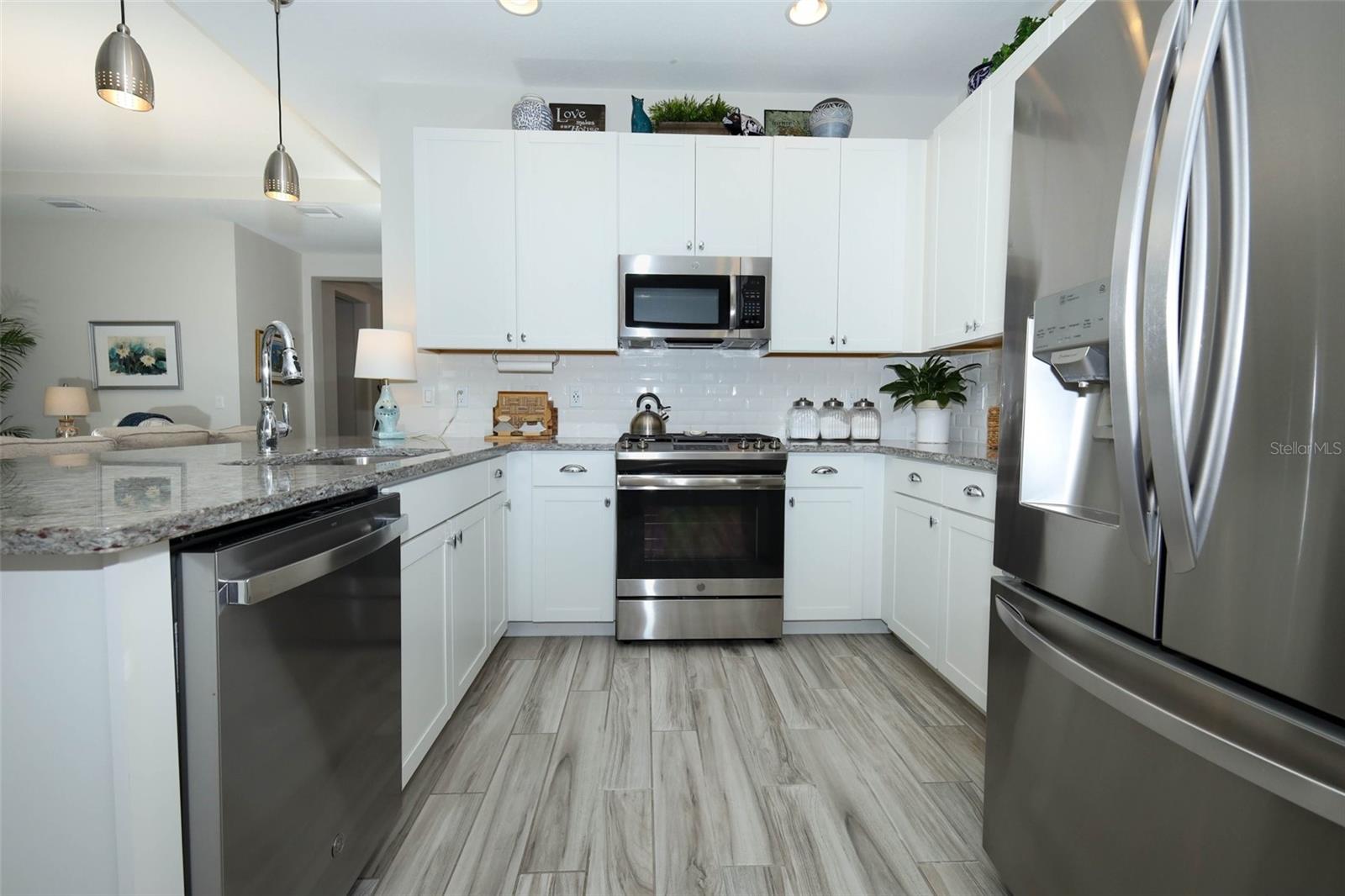 VICTORIA HILLS PH 3 - Residential