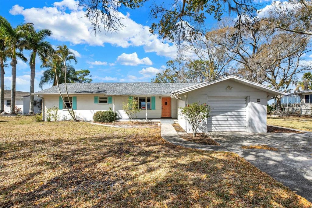 Photo of 400 Shore Drive E, Oldsmar, FL 34677 (MLS # TB8478151)