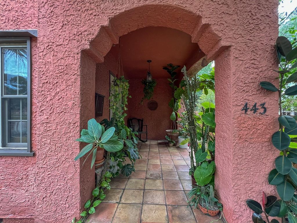 Photo of 443 N Shine Avenue, Orlando, FL 32803 (MLS # O6381401)