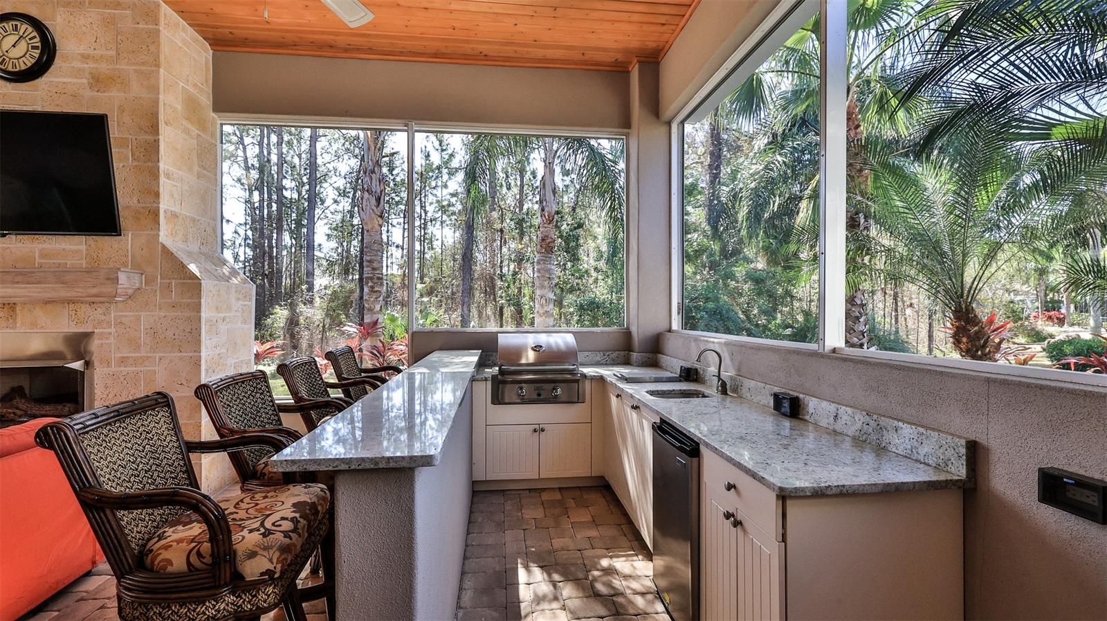 Venetian Bay Ph 02 Un 01 - Residential Lease