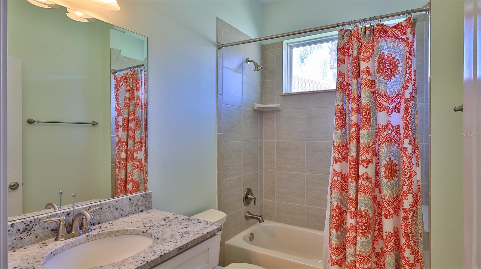 Venetian Bay Ph 02 Un 01 - Residential Lease