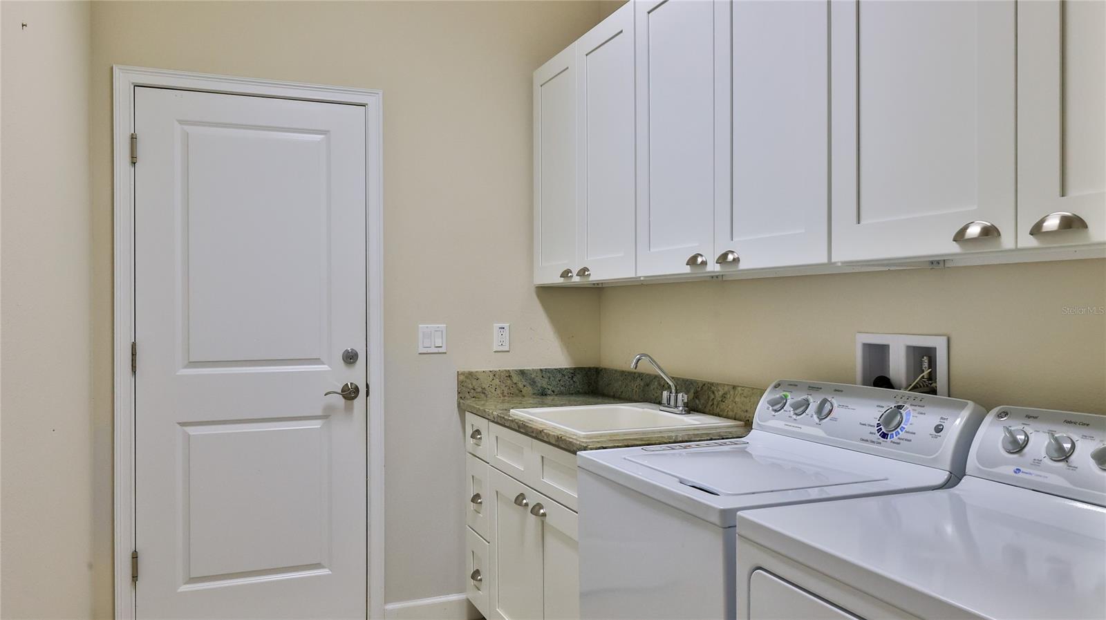 Venetian Bay Ph 02 Un 01 - Residential Lease