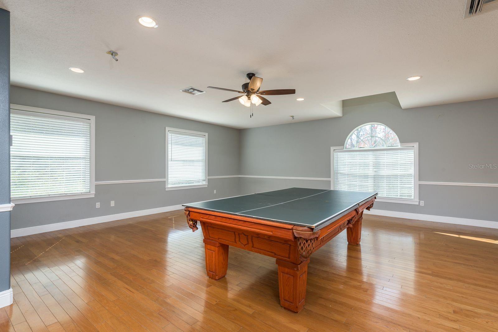 OAK RIDGE - Residential