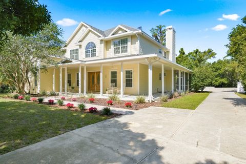 Photo of 6615 Ridge Top Drive, Trinity, FL 34655 (MLS # TB8500985)