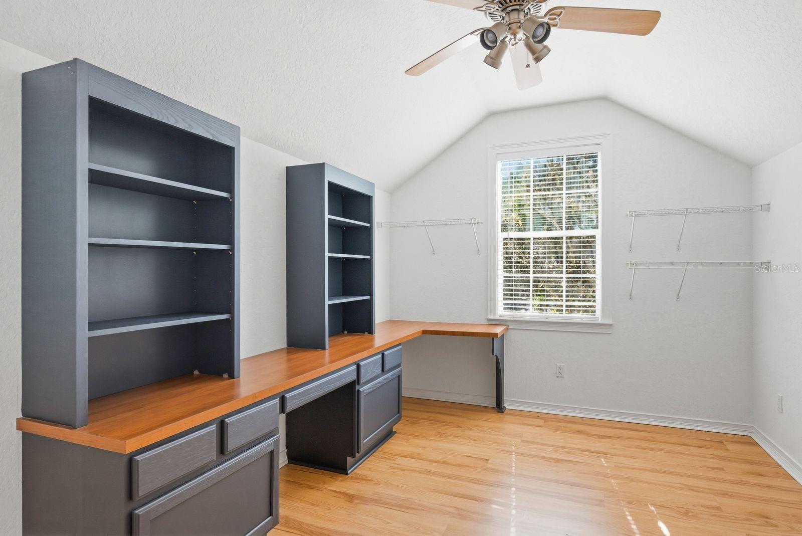 OAK RIDGE - Residential