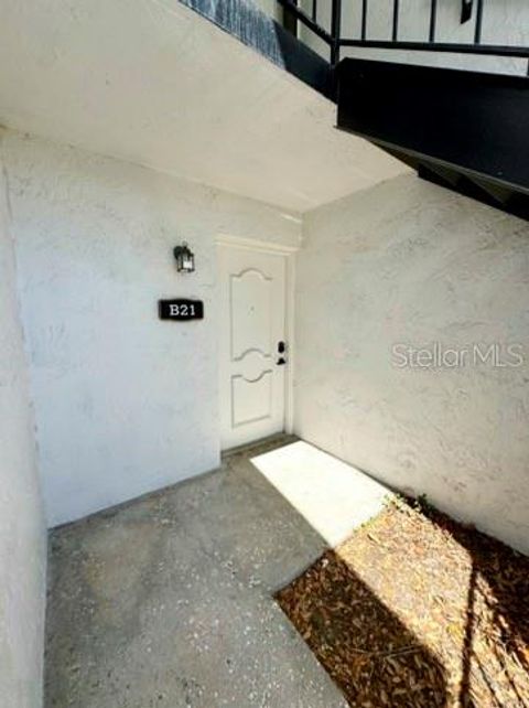 3803 N OAK DRIVE B21 TAMPA FL 33611