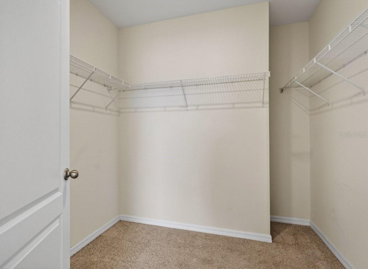 BELLA OAKS - Residential