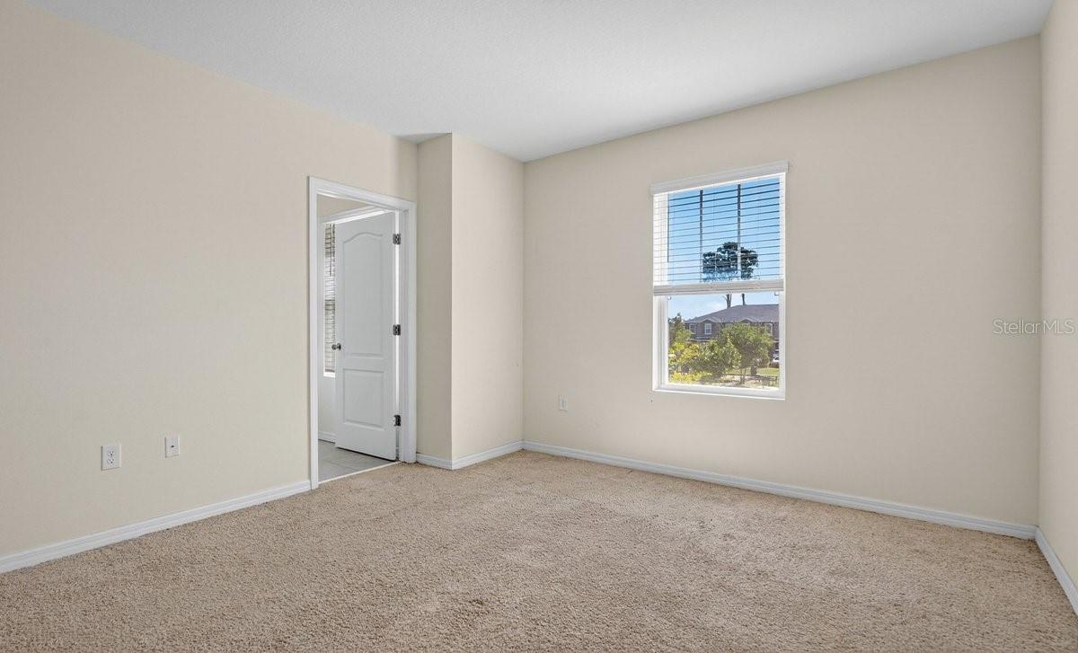 BELLA OAKS - Residential