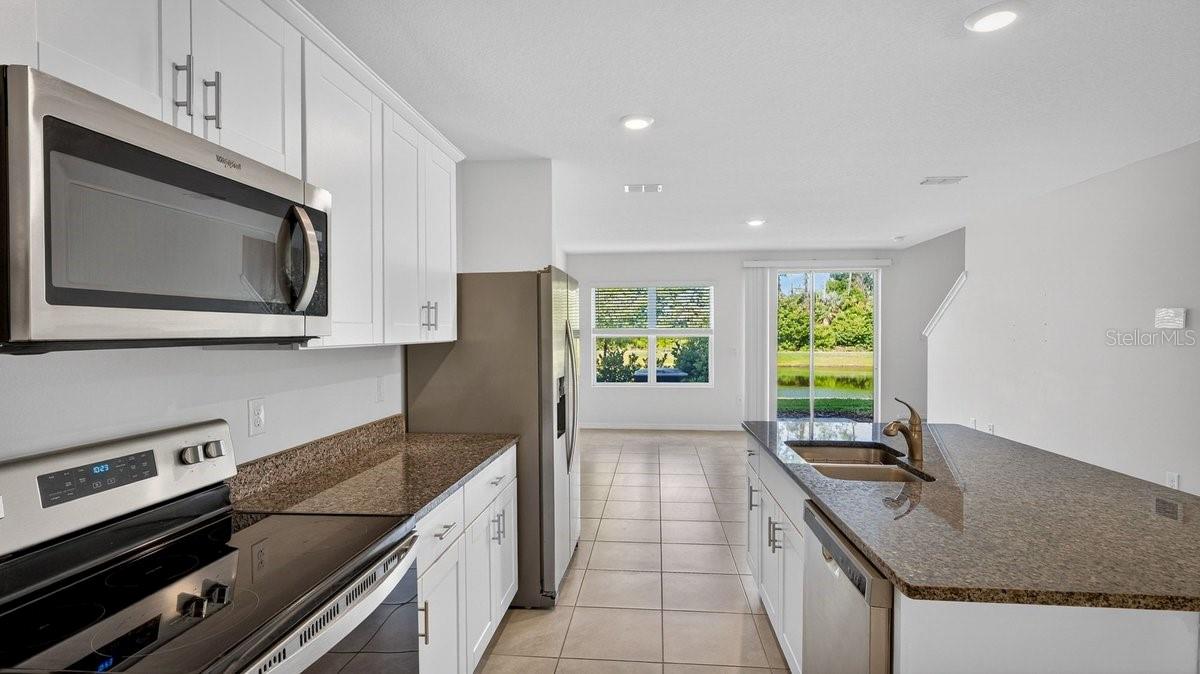 BELLA OAKS - Residential