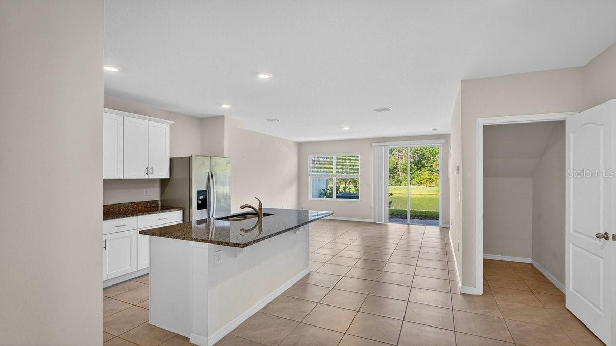 BELLA OAKS - Residential