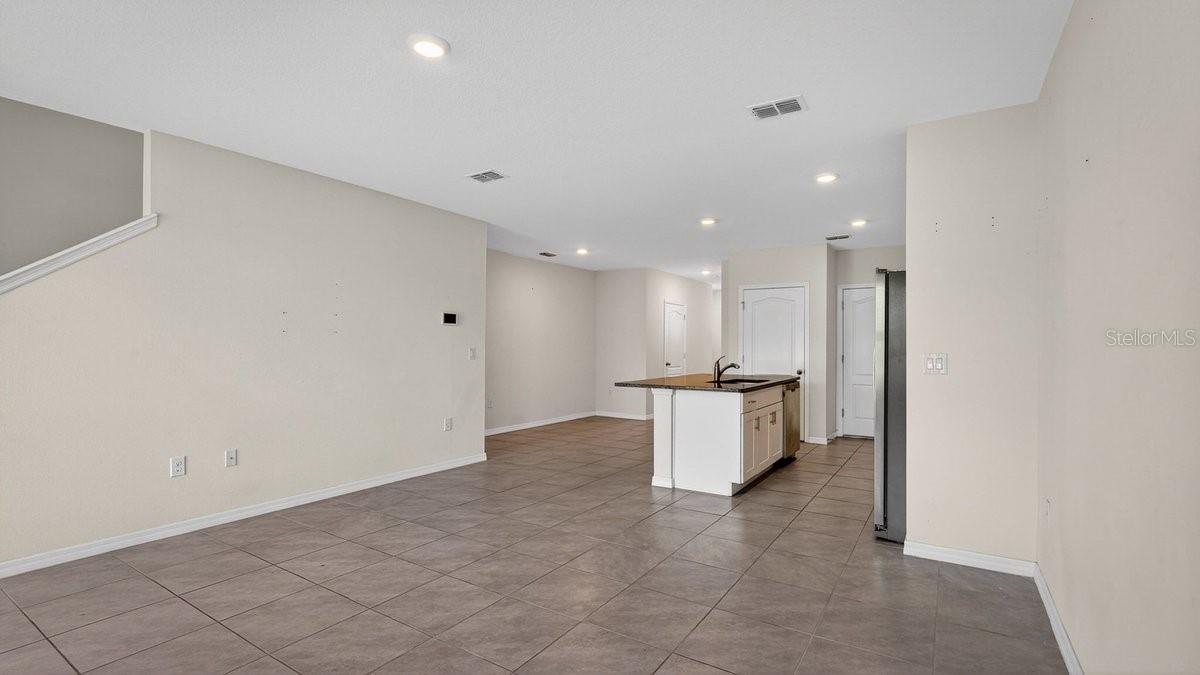 BELLA OAKS - Residential