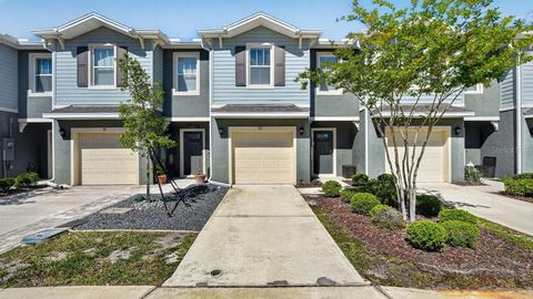 Photo of 28 Bella Lago Circle, Port Orange, FL 32129 (MLS # NS1088002)