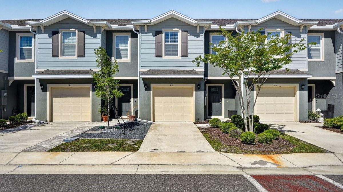 BELLA OAKS - Residential