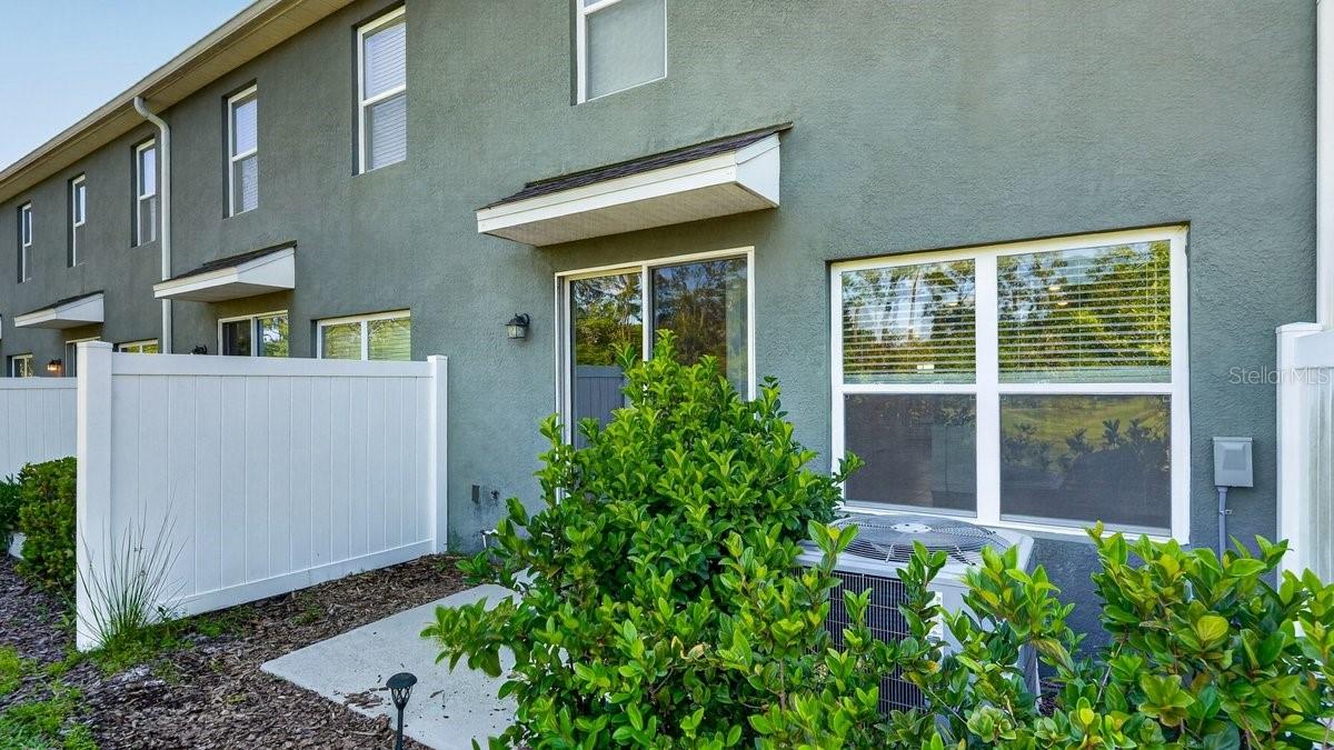 BELLA OAKS - Residential