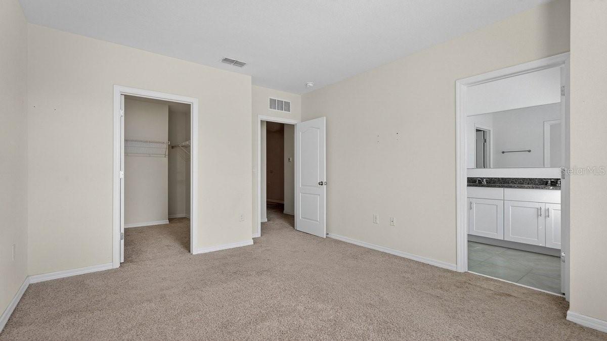 BELLA OAKS - Residential