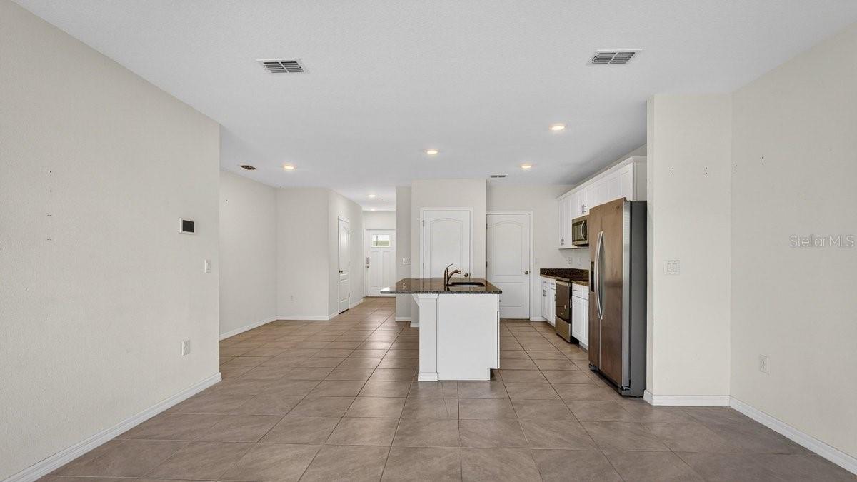 BELLA OAKS - Residential