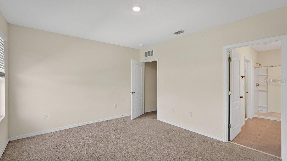 BELLA OAKS - Residential