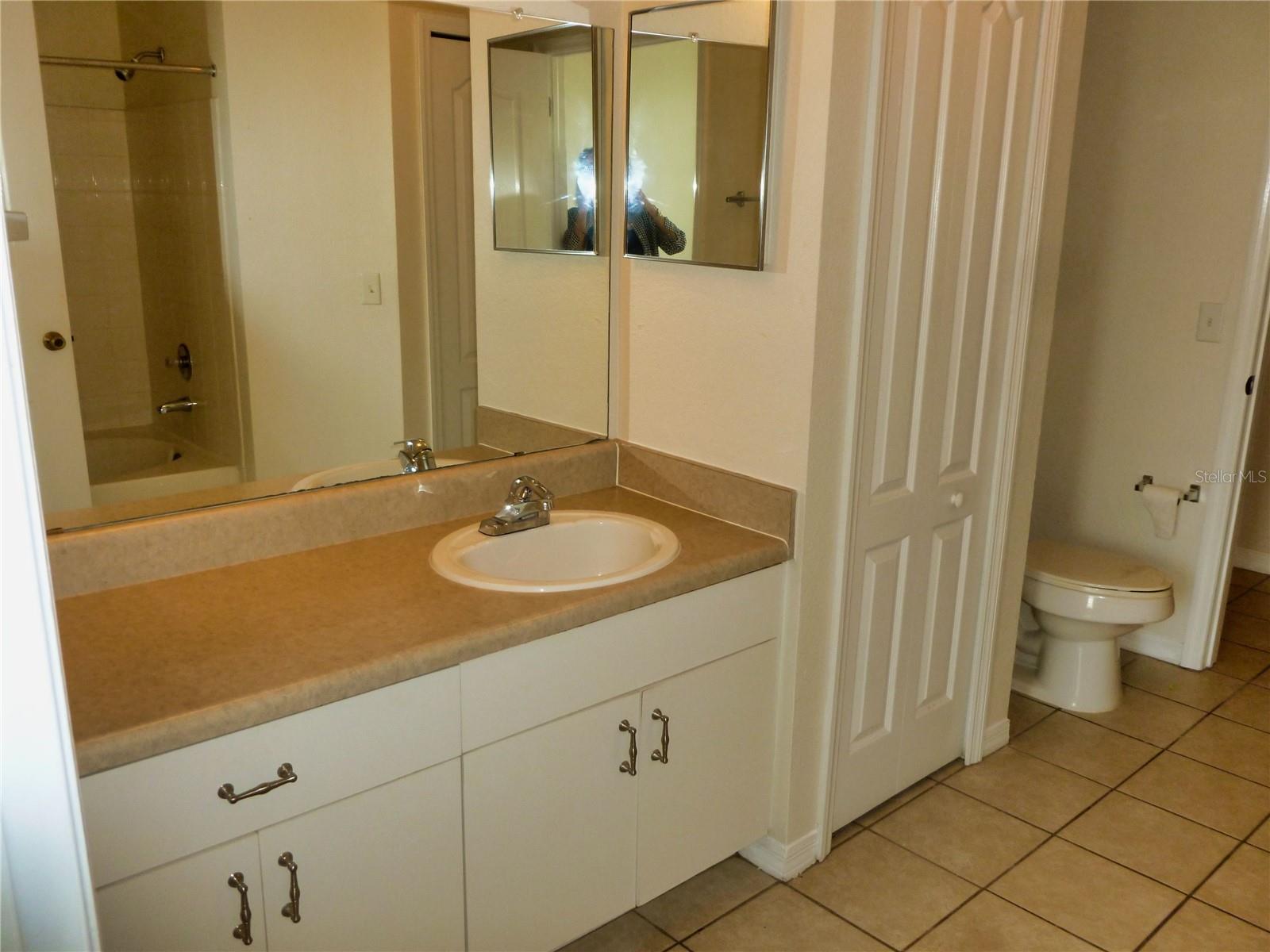BELLA VILLINO VI - Residential Lease