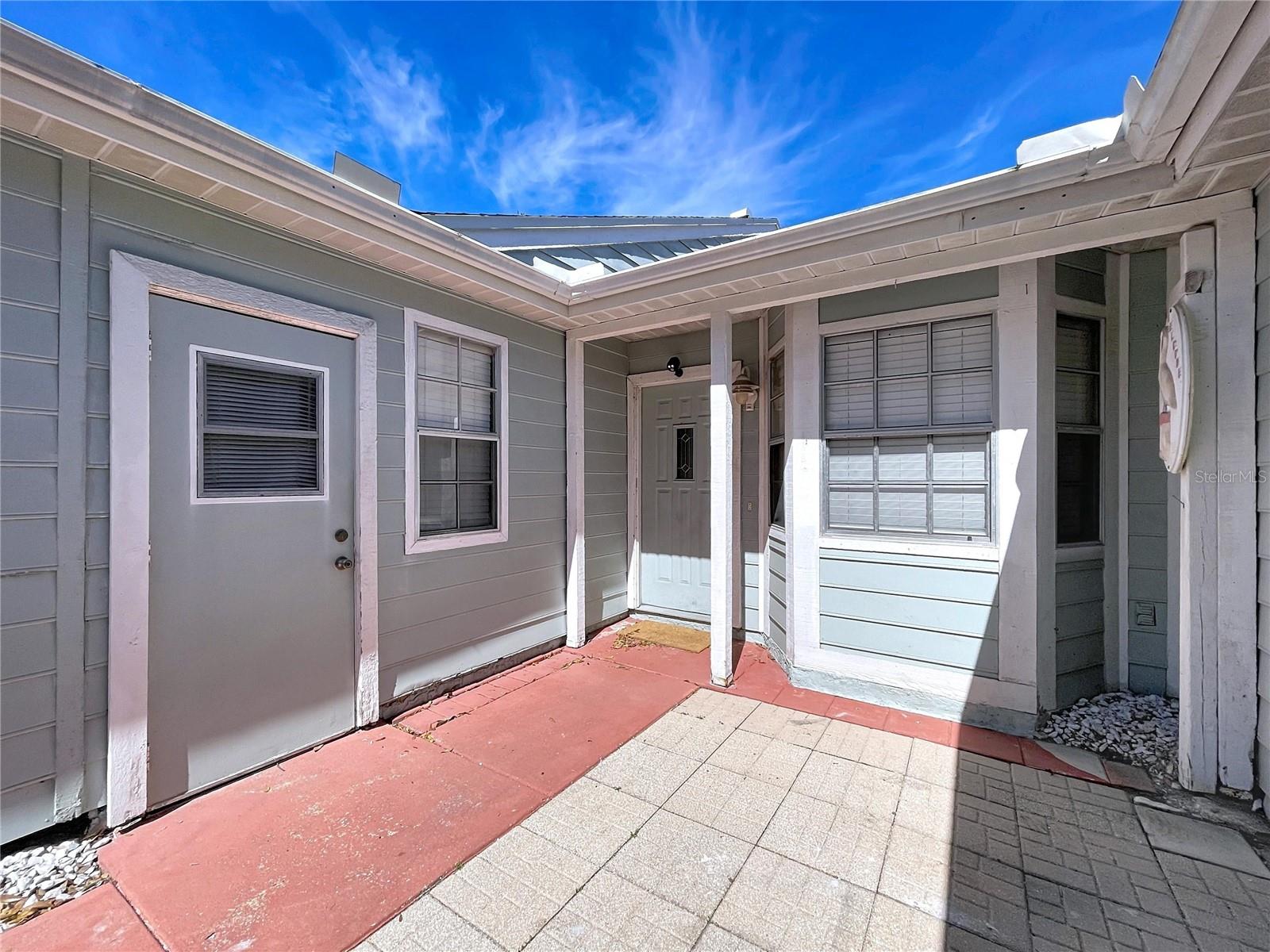 SHADOW RUN - Residential