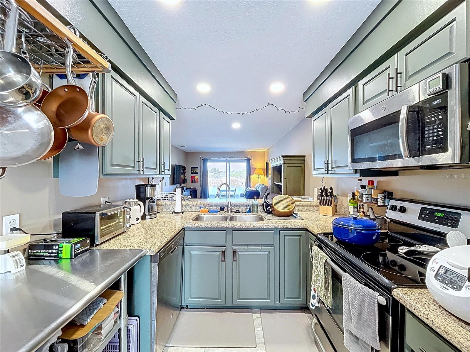 SHADOW RUN - Residential