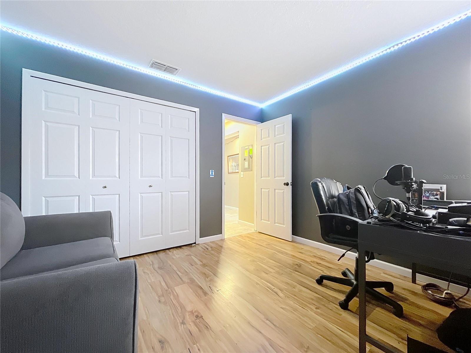 SHADOW RUN - Residential