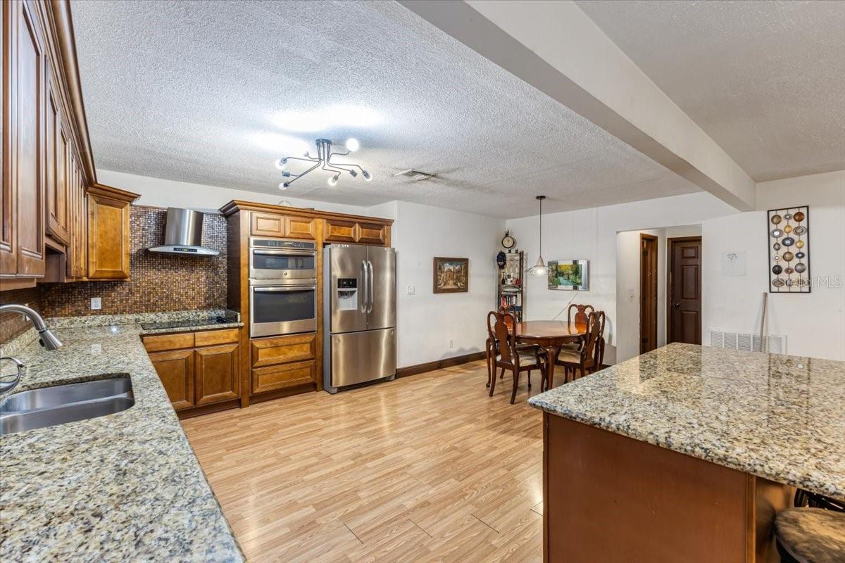 20319 MACON PARKWAY