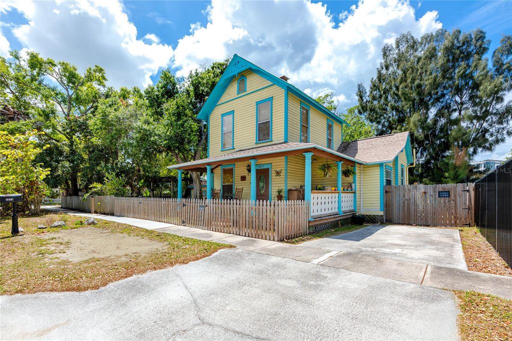 Photo of 6829 S Fitzgerald Street, Tampa, FL 33616 (MLS # TB8494261)