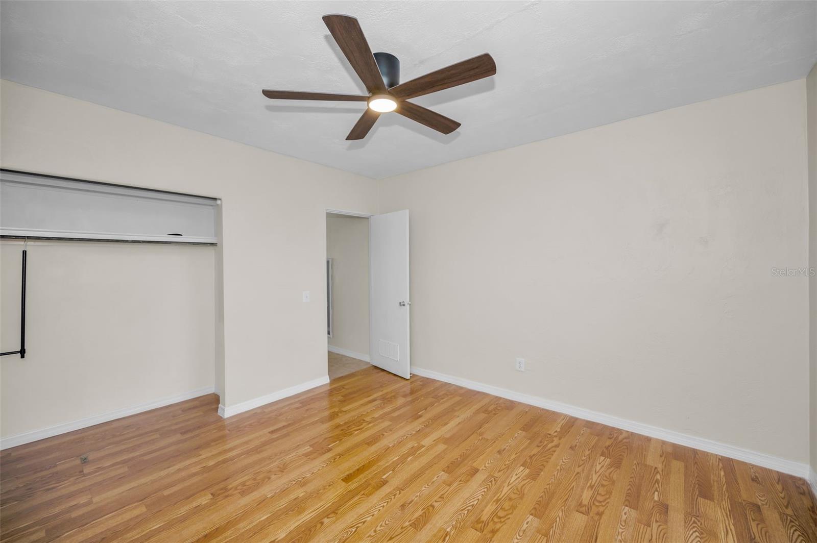 CLEARVIEW OAKS PARADISE - Residential