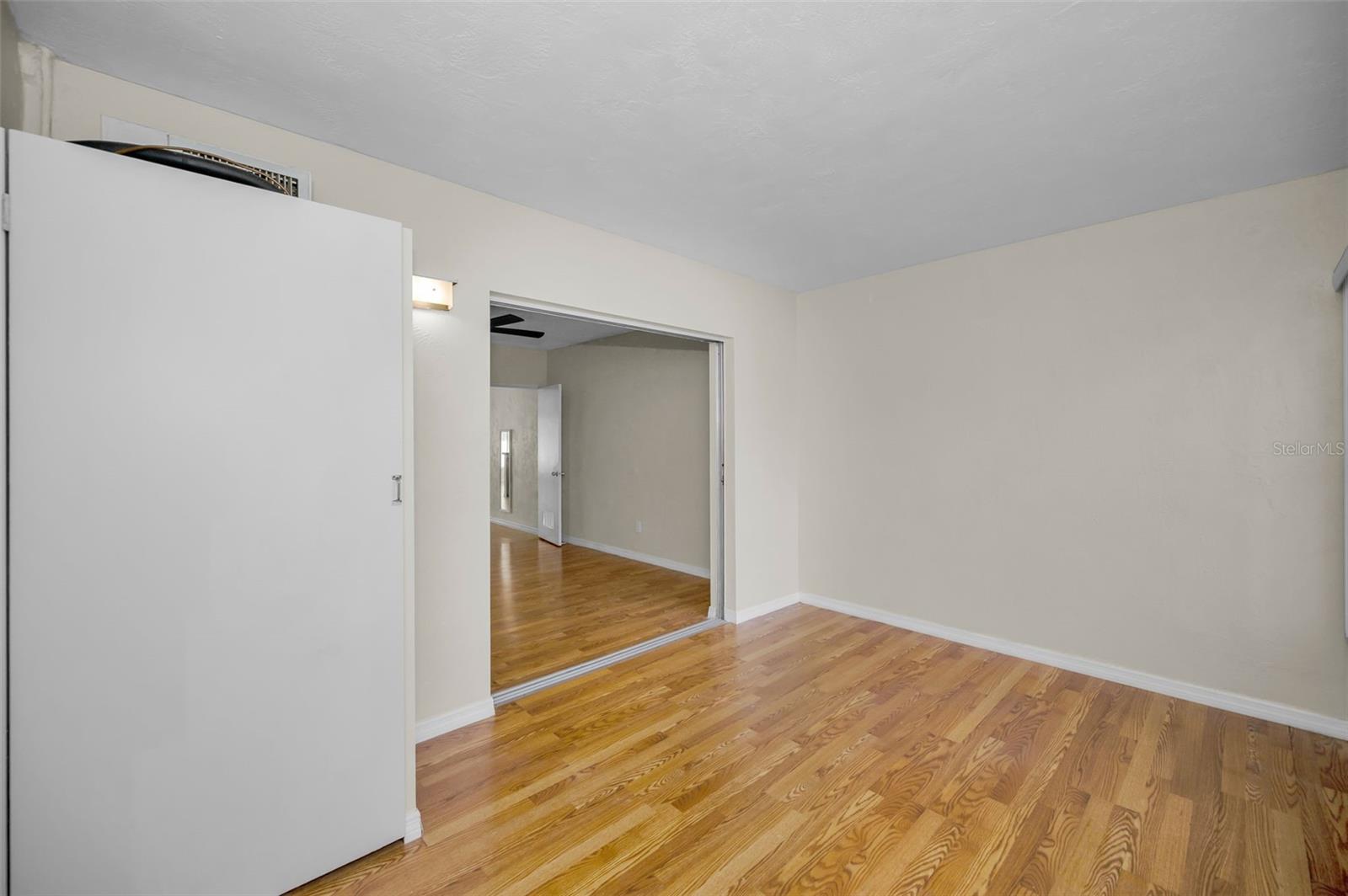 CLEARVIEW OAKS PARADISE - Residential