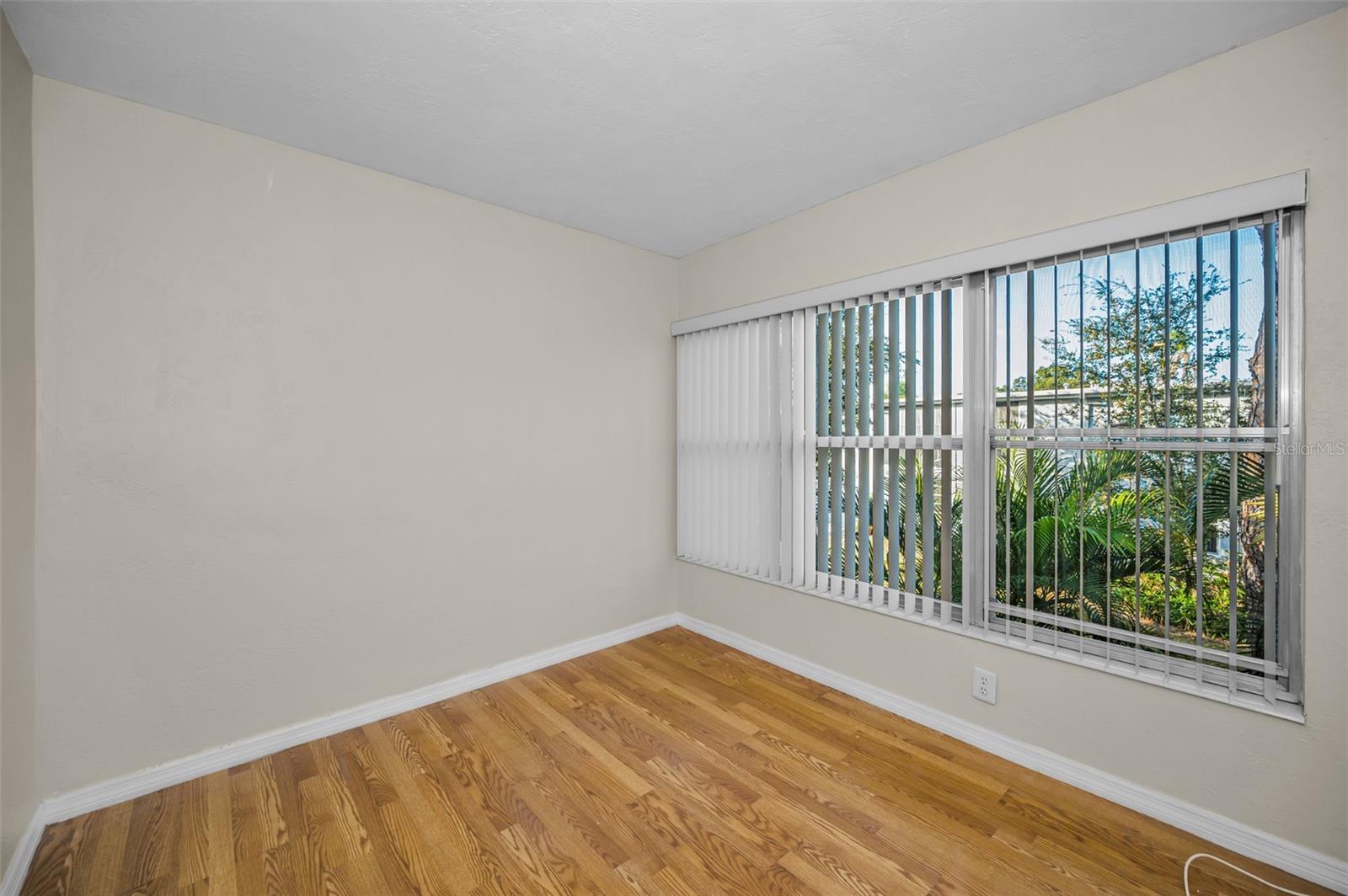 CLEARVIEW OAKS PARADISE - Residential