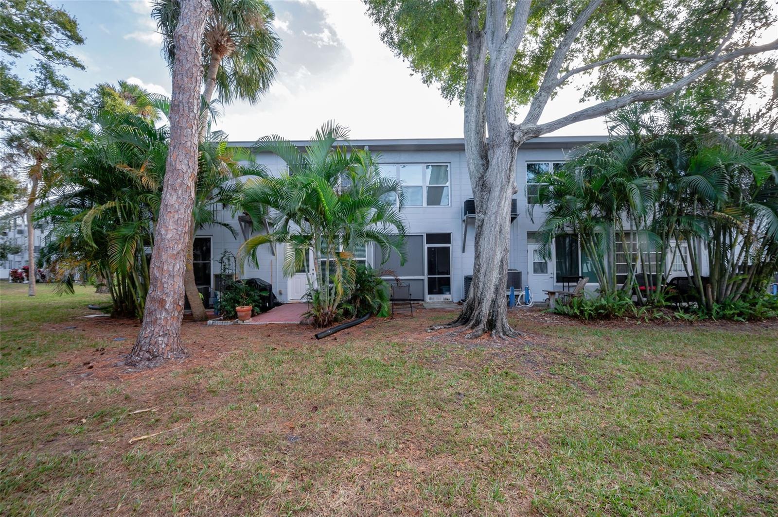 CLEARVIEW OAKS PARADISE - Residential