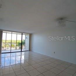 COVE CAY VILLAGE III - Residential Lease