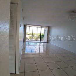 COVE CAY VILLAGE III - Residential Lease