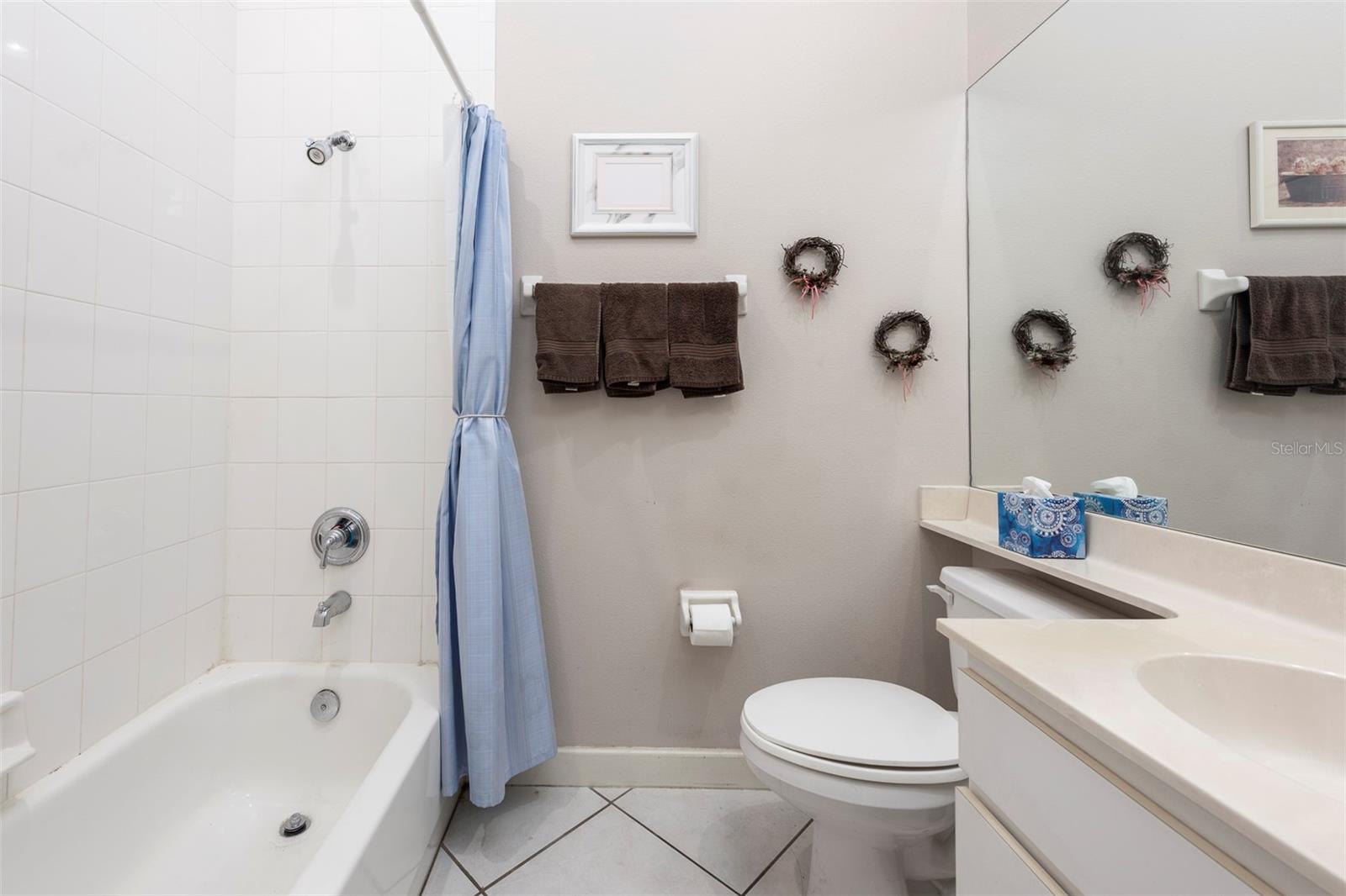 BAYOU CLUB ESTATES TR 5 PH 2 - Residential