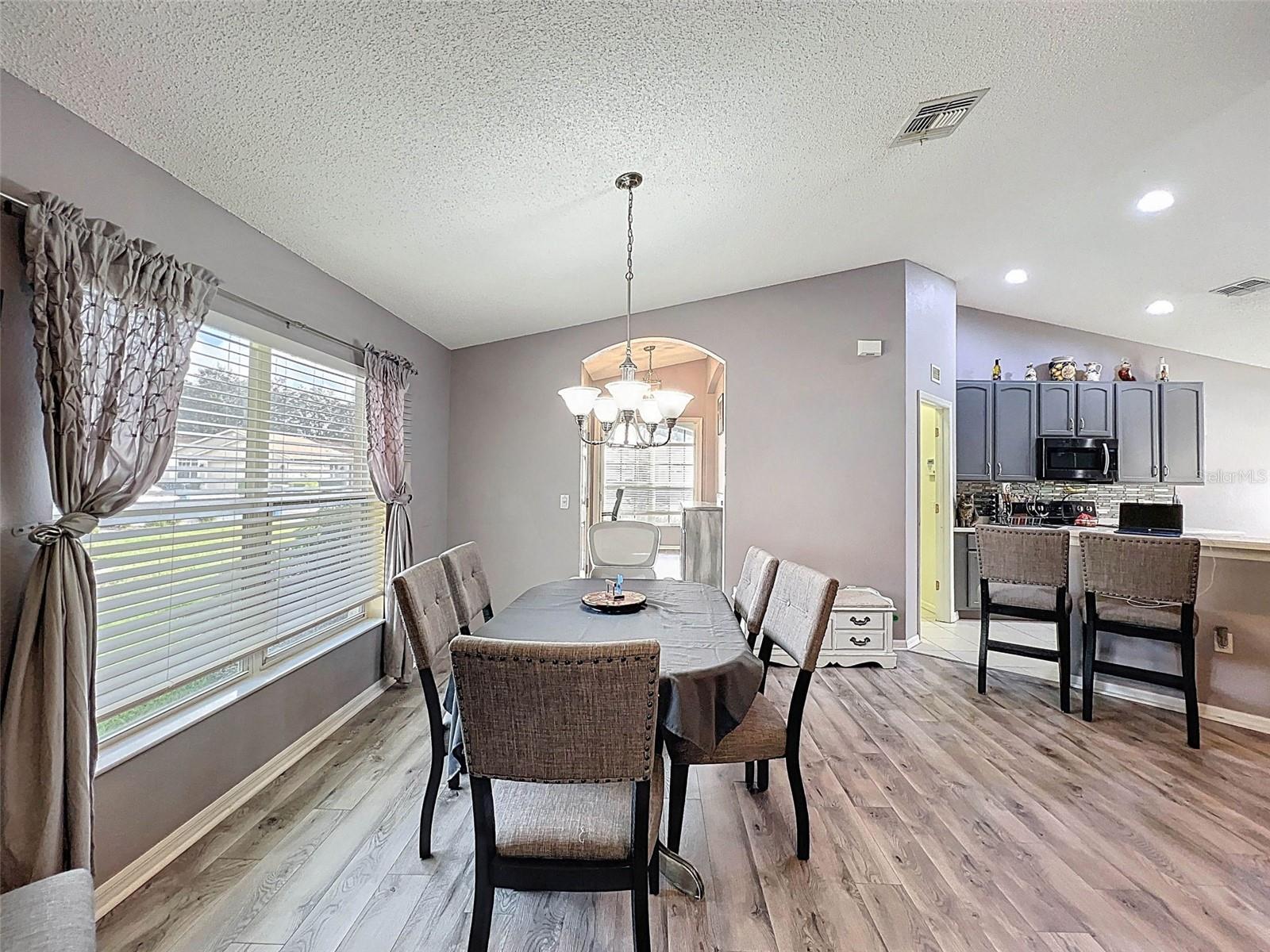 WELLINGTON AT SEVEN HILLS PH 6 - Residential