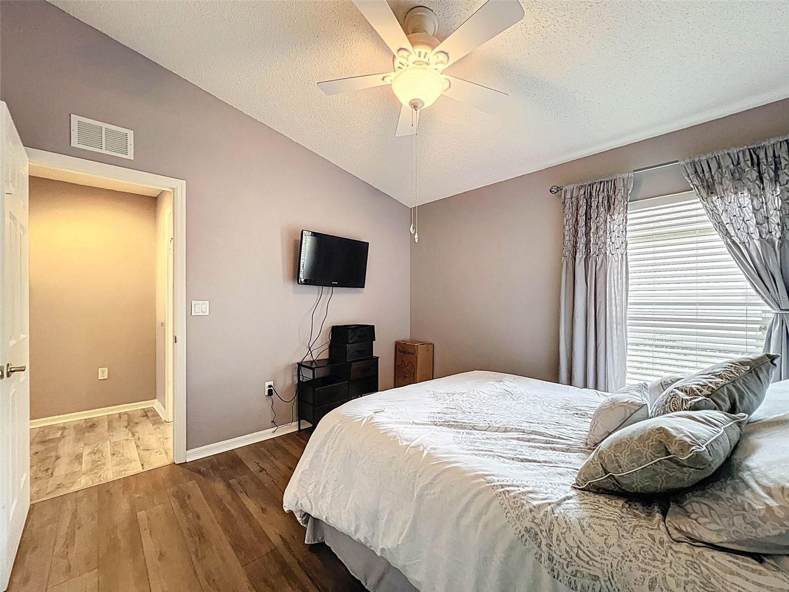 WELLINGTON AT SEVEN HILLS PH 6 - Residential