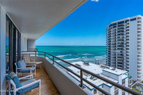 A home in DAYTONA BEACH SHORES