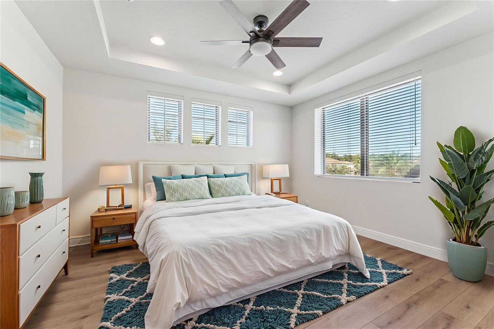 ENCLAVE AT VILLAGEWALK - Residential