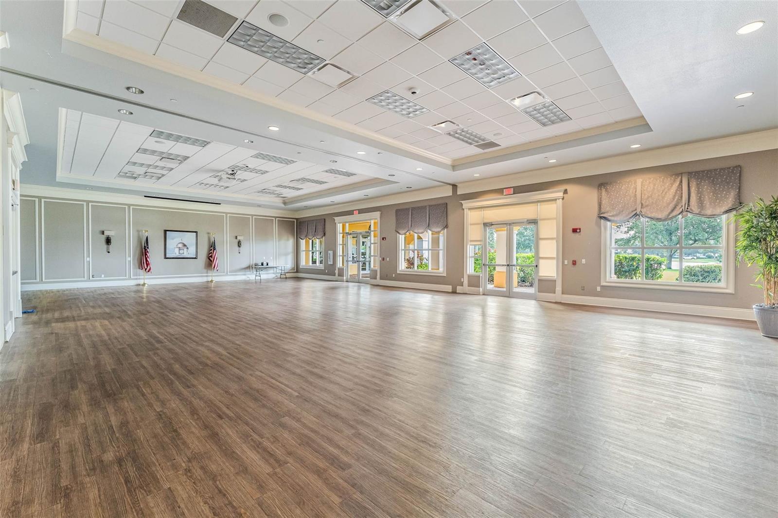 ENCLAVE AT VILLAGEWALK - Residential