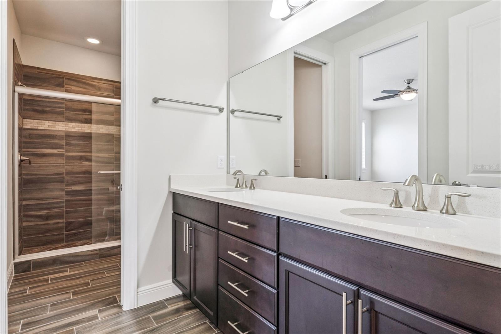 ENCLAVE AT VILLAGEWALK - Residential