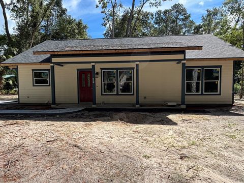 Photo of 207 SW 8th Street, Micanopy, FL 32667 (MLS # GC534194) Photo of 207 SW 8th Street, Micanopy, FL 32667 (MLS # GC534194)
